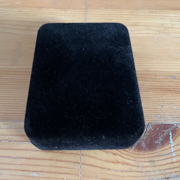 Lovely Alexis Bittar Long Delicate Dangling Earrings - Picture 16 of 16